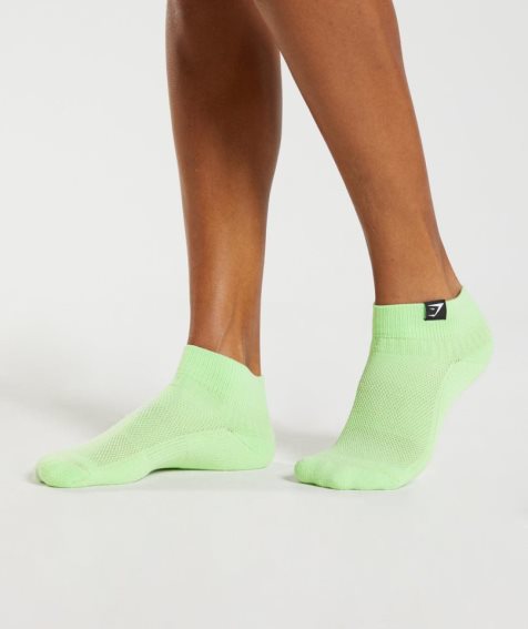 Gymshark Woven Tab Sneaker 3pk Socks Green / Pink / Fuchsia | NZ 7TWLEF